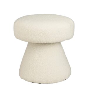 Poef  H46 x Ø49 cm  Off White Deze off white poef geeft net even een extra touch aan je interieur. Niet alleen staat de teddy poef door de neutrale tint en paddenstoelenvorm prachtig in elke woning, maar hij dient ook als extra zitplek, voetenbankje of zelfs bijzettafel. In de ronde poef zit een houten frame en de bekleding is gemaakt van polyester met een bouclé stof. Het draagvermogen is 80 kg en de afmetingen H46 x Ø49 cm. Casa & Viventes Breedte: 49cm Hoogte: 46cm Lengte: 49cm Diameter: 49cm Gewicht: 6820g kleuren: Wit, Wit Materialen: Hout merk: Mica Decorations