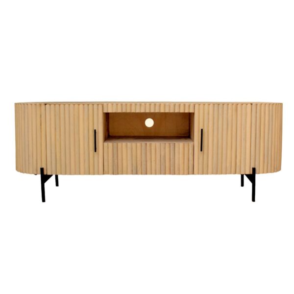 TV-lowboard meubel Robuust mangohout en een spannend lattendesign kenmerken de tijdloze meubels uit de STRIPE serie. De combinatie van jaren 60 retro design en moderne Scandinavische flair maken de meubelen een stijlvolle toevoeging aan vele woonstijlen. Terwijl het massieve mangohout bijzonder duurzaam en resistent is, geven de zwarte metalen poten en het dressoir het een modern tintje. Met het lowboard creëert u op stijlvolle wijze opbergruimte in het woon- of slaapgedeelte en creëert u ook een visueel hoogtepunt. Het open compartiment biedt ruimte voor hifi-apparaten en de kabeldoorvoer zorgt voor orde in alle kabelzaken. De in het hout verwerkte strepen, waaraan de serie zijn naam ontleent, maken het eenvoudige ontwerp spannend. De montage is zo gedaan: het dressoir wordt voorgemonteerd geleverd, je hoeft alleen nog maar de poten te bevestigen. Geen planken achter de deuren, poten verwijderd, met kabelgoot (6x6 cm), hoogte van de poten: 20 cm, poten zwart metaal gepoedercoat, romp helder gelakt, binnenafmetingen achter de deuren: 2x ca. 50x40x36 cm van de lade: ca. 45x35x12 cm, afmetingen van het open vak: ca. 50x40x16 cm, afstand tussen de poten: voorkant ca. 49,5 cm, hoogte van de romp: 40 cm, afmetingen van de deuren : 2x ca. 35x40 cm. Casa & Viventes Breedte: 160cm Hoogte: 60cm Lengte: 45cm Gewicht: 38000.00g kleuren: Bruin, Zwart, Zwart Materialen: Hout, Metaal, Hout, Metaal merk: SIT Möbel Im- und Export