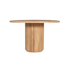 Tom Tailor tafel 120 x 120 cm Overtuigt door zijn design: de hoogwaardige eettafel “T-RIBBED TABLE ROUND” verfraait het eetgedeelte zowel optisch als praktisch. Het is gemaakt van FSC®-gecertificeerd mangohout en met veel aandacht voor detail verwerkt. Zowel het ronde tafelblad als het extravagante kolomonderstel in geribbelde look maken het tot een blikvanger. Dankzij zijn kleur en uiterlijk past hij harmonieus in vele inrichtingsstijlen. Het tafelmeubilair voegt een stijlvol onderdeel toe aan de keuken-woonkamer of eetkamer, waar mensen graag vertoeven en eten.  verfrissende stijl: het veelzijdige . Plaatdikte 3 cm, kolom 50x50 cm, voet 47x47 cm, hoogte voet: ca. 2,5 cm, max CASA & VIVENTES Tom Tailor tafel 120 x 120 cm Breedte: 120cm Hoogte: 75cm Lengte: 120cm Gewicht: 66000.00g kleuren: Bruin Materialen: Hout, Hout merk: SIT Möbel Im- und Export