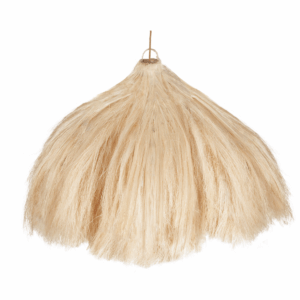 De Rami -hanger - natuurlijk - xl Illumineer uw ruimte met onze handgemaakte Rami -hanger, vakkundig gemaakt van natuurlijke Ramie -vezels. Deze grote prachtige sfeervolle hanger toont delicate geweven texturen die verbluffende lichtpatronen kan creëren.. Het organische silhouet brengt een etherische, moderne aanraking met de ambiance van elke kamer. De Rami -hanger - natuurlijk - xl Breedte: 110cm Hoogte: 80cm Lengte: 110cm Gewicht: 3450g Materialen: Hennep merk: Bazar Bizar Living