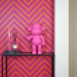 Alternative view of Ornament - hang losse aap beeldje 'de legende' - polyresin - roze - 33x21x50cm