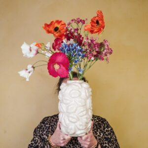 Alternative view of Vaas - Kusjes - Keramiek - Beige - 17x17x27cm