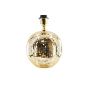 LAMP TAK LAMP DISCO BALL GLAS GOLD 20x20X20CM Als ik een feestje zeg, zeg je disco! De Disco -tafellamp is een echte stemmingsverbeteraar voor uw ruimte. Met zijn kleurrijke spiegeltegels creëert het een prachtig reflecterend lichteffect in de kamer. Gemaakt van glas zorgt het voor langdurige kwaliteit. Deze glinsterende tafellamp brengt een feestelijke sfeer en is de opvangcentrum waar je naar op zoek was! Belangrijkste kenmerken:- Gemaakt van glaslampenkap niet inbegrepen- Afmetingen: 20x20x20 cm- E27 Fitting-koordlengte: 147 cm- koord met aan/uit schakelaarstylingtip: perfect om op een bijzettafel, bureau of kast te plaatsen. CASA & VIVENTES LAMP TAK LAMP DISCO BALL GLAS GOLD 20x20X20CM merk: Housevitamin