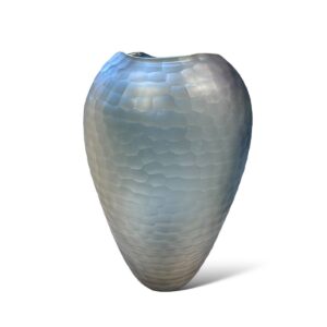 Alternative view of Large Smoked Gray  Vase（fish scale）