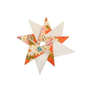 Alternative view of Slinger “Picknick met bloemen”.