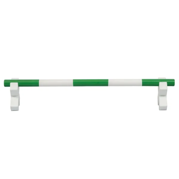 Cavaletti Hindernis 2st. voor knuffelpony Verrijk de knuffelponyshow met deze set van twee Cavaletti-hindernissen, perfect voor het creëren van dynamische en veelzijdige hindernisbanen. Deze hindernissen zijn ontworpen om kleine pony's en hun ruiters uit te dagen en stimuleren de ontwikkeling van vaardigheden en fantasierijk spel, waardoor ze een fantastische aanvulling zijn op elke ponytraining. Deze Cavaletti-hindernissen zijn gemaakt van duurzaam, FSC-gecertificeerd hout en zijn zowel stevig als realistisch. Ze geven elke speelsessie een authentieke touch. Dankzij het eenvoudige, verstelbare ontwerp zijn ze ideaal voor verschillende springhoogtes, waardoor jonge fans hun parcours kunnen aanpassen en kunnen experimenteren met nieuwe trucs en uitdagingen. Of het nu gaat om een ​​spannende ponywedstrijd of een leuke trainingssessie, deze Cavaletti-hindernissen brengen een nieuw niveau van creativiteit en plezier in de wereld van knuffelpony's. Zet ze in verschillende combinaties op om elke keer een unieke hindernisbaan te creëren en kijk hoe kleine ruiters eindeloos kunnen genieten van het spelen. CASA & VIVENTES Cavaletti Hindernis 2st. voor knuffelpony   merk: ByASTRUP