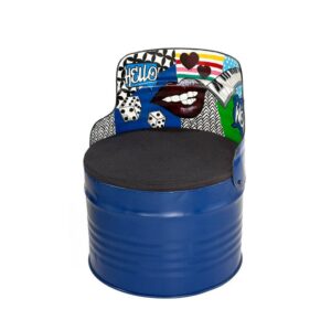 Metal Barrel Street Art blauw Vat "Straatkunst" blauw, rugleuning met graffiti design zitkussen in donkergrijs  rugleuning met graffiti design Casa & Viventes Lengte: 72cm Gewicht: 14000.00g kleuren: Blauw Materialen: Metaal, Metaal merk: GILDE HANDWERK