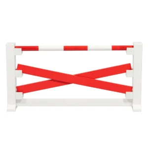 Hindernis, gekruiste balken, voor Knuffelpony's Laat de kleine knuffelpony's kennismaken met spannende nieuwe uitdagingen met deze klassieke groen-witte showjump met gekruiste balken. Perfect om creativiteit te stimuleren en de speeltijd te verlengen, is deze jump ontworpen om jonge fans te inspireren terwijl ze nieuwe avonturen creëren voor hun knuffelbare metgezellen. Deze showhindernis is gemaakt van hoogwaardig FSC-gecertificeerd hout en is niet alleen tijdloos, maar brengt ook een vleugje realisme in het spel, waardoor kinderen een levensechte ponyshow kunnen ervaren. Het eenvoudige maar effectieve ontwerp stimuleert fantasierijk, open spel en geeft kleintjes de vrijheid om hun eigen manieren te bedenken om met hun knuffelpony's om te gaan. Om de perfecte hindernisbaan te voltooien, combineer je deze showhindernis met twee Cavaletti-hindernissen en een klassieke hindernis, wat eindeloze mogelijkheden biedt voor het opzetten van nieuwe parcouren en het organiseren van spannende ponywedstrijden. Of het nu gaat om een ​​leuke trainingssessie of een groot pony-evenement, deze showhindernisset voegt een laag authenticiteit, spanning en eindeloos plezier toe aan elke speeltijd. Casa & Viventes Afmetingen hindernis: 40 cm (L) × 7 cm (B) × 20 cm (H) Adviesleeftijd 2+ merk: ByASTRUP
