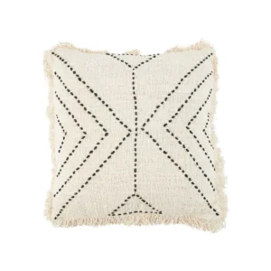 De Tribal Kussenhoes - Natuurlijk Zwart Geef uw interieur een boost met de boeiende uitstraling van The Tribal Cushion Cover. Deze kussenhoes is gemaakt van katoen en heeft een betoverend tribal patroon dat elke ruimte een rijke culturele sfeer geeft. Perfect om een ​​onderscheidend tintje toe te voegen aan uw woonkamer, slaapkamer of welk gezellig hoekje dan ook. Het combineert artistiek design met luxueus comfort, waardoor een statementstuk ontstaat dat uw interieur transformeert. Casa & Viventes Breedte: 50cm Hoogte: 10cm Lengte: 50cm Gewicht: 400g Materialen: Katoen, Katoen merk: Bazar Bizar Living