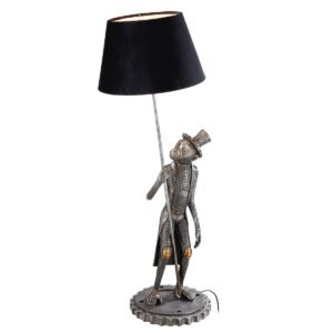 Poly Lamp "Steampunk Aap" Lamp "Steampunk Aap" Antiek zilverkleurig met koperkleurige elementen, zwart fluwelen kap Stopcontact E 27, max. 60 watt, 220-240 volt Kabellengte 2m - E27, max. 60W, 220-240V, antiek zilver, fluwelen scherm Poly Lamp "Steampunk Aap" Lengte: 90cm Gewicht: 2950g kleuren: Zwart, Zilver Materialen: Massief zilver, Metaal, Koper merk: GILDE HANDWERK