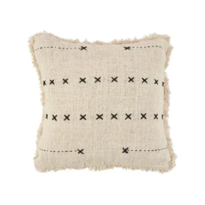 De French Kiss Kussenhoes Natuurlijk Zwart Infus je huis met een vleugje Parijse charme en romantiek met de Franse kuskussenomslag. Of u nu op zoek bent om een romantische flair aan uw slaapkamer toe te voegen, een stijlvolle aanraking aan uw woonkamer of een speels element aan uw leeshoek, de French Kiss Cushion cover zal zeker uw ruimte betoveren en verheffen. Gemaakt van katoen, deze kussenhoes heeft een subtiel maar opvallend ontwerp dat tijdloze elegantie en allure uitstraalt. Casa & Viventes Breedte: 50cm Hoogte: 10cm Lengte: 50cm Gewicht: 350g Materialen: Katoen, Katoen merk: Bazar Bizar Living