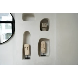 Alternative view of De Sumba-steen op standaard